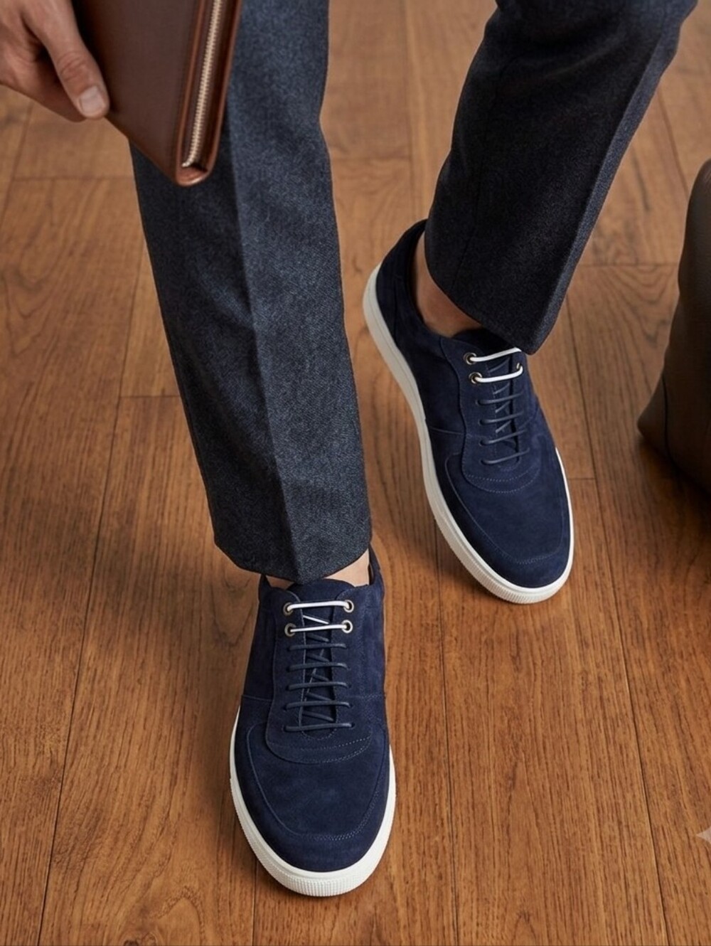 NIB Men's Navy Suede Sneakers